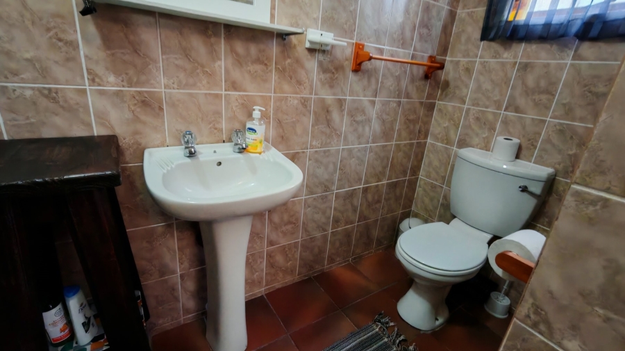 2 Bedroom Property for Sale in Groot Brakrivier Central Western Cape